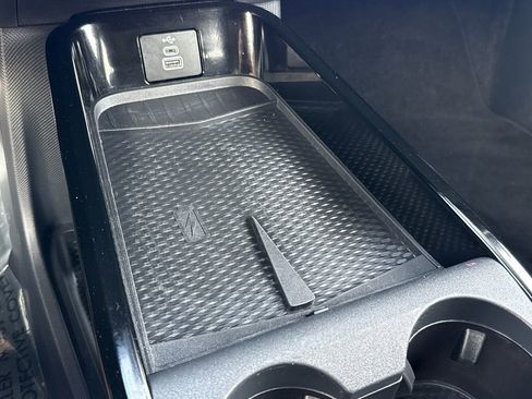 Certified 2025 Ford Mustang Mach-E Premium image 23