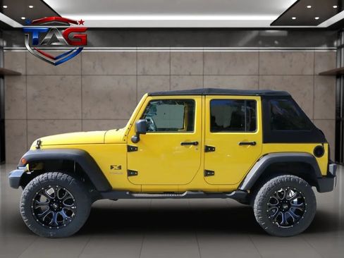 Used 2008 Jeep Wrangler Unlimited X RWD image 2