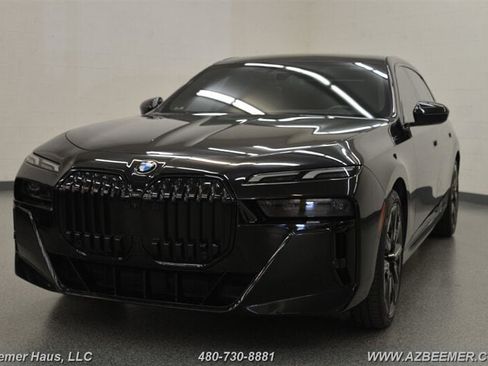 Used 2023 BMW 760i xDrive w/ Luxury Rear Seating Package AWD/4WD image 1