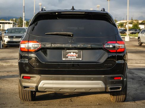 Used 2025 Honda Pilot Elite image 7