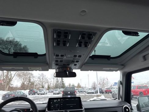 New 2025 INEOS Grenadier Fieldmaster Edition image 24