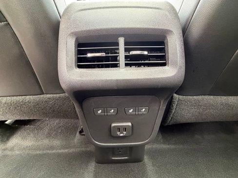 Used 2020 Chevrolet Equinox Premier FWD image 34