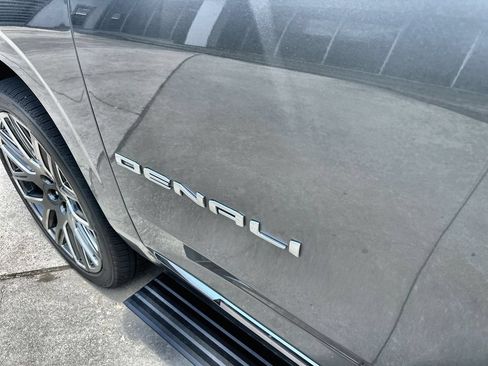 New 2026 GMC Yukon Denali Ultimate AWD/4WD image 14