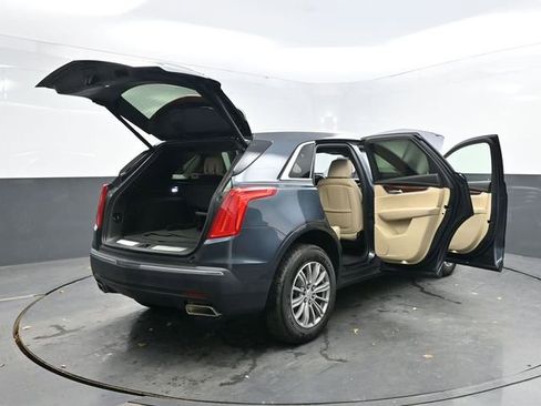 Used 2019 Cadillac XT5 Luxury image 44