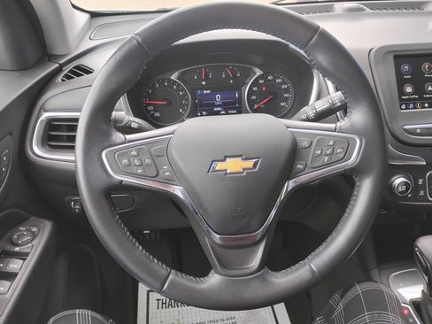 Used 2022 Chevrolet Equinox LT FWD image 17