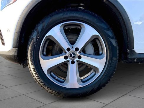 Certified 2022 Mercedes-Benz GLC 300 4MATIC image 12