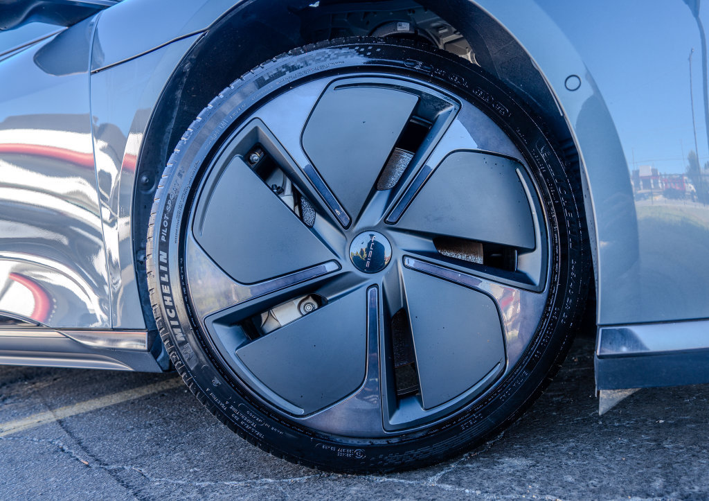Used 2025 Lucid Air Pure RWD image 30