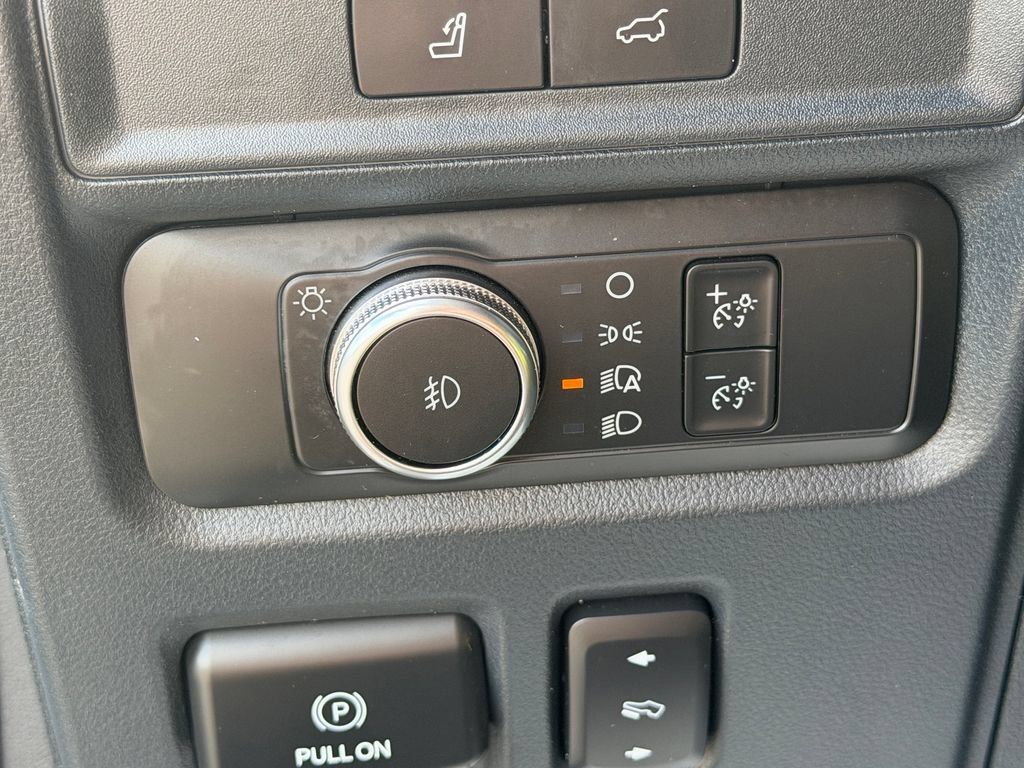 Used 2022 Ford Expedition XLT RWD image 21