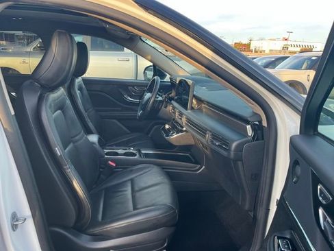 Used 2025 Lincoln Corsair Reserve w/ Equipment Group 202A image 23