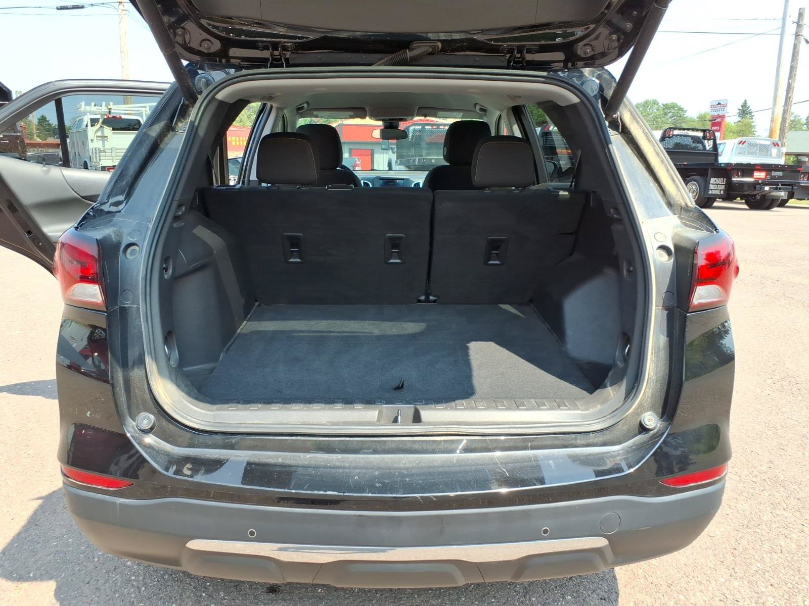 Used 2022 Chevrolet Equinox LT AWD/4WD image 12