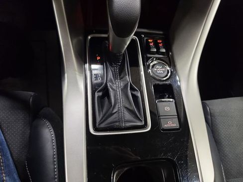 Used 2025 Mitsubishi Eclipse Cross SE AWD/4WD image 16