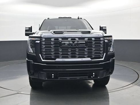 Used 2024 GMC Sierra 2500 Denali Ultimate AWD/4WD image 2