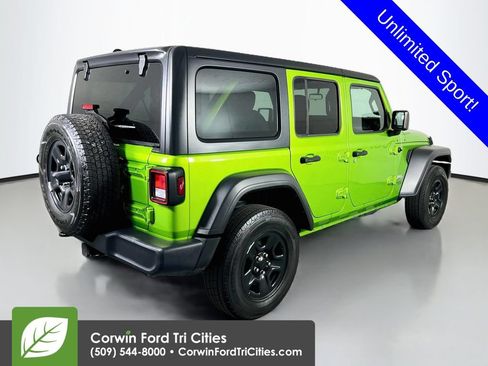 Used 2018 Jeep Wrangler Unlimited Sport AWD/4WD image 15