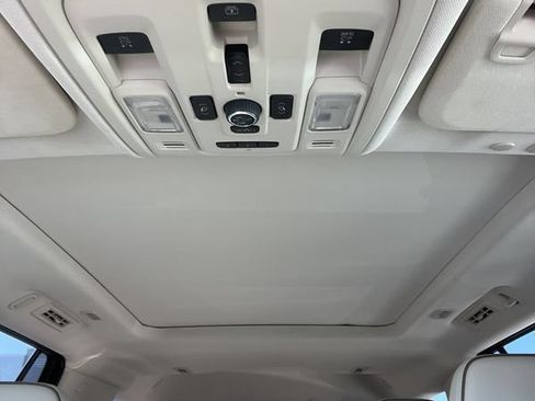 Used 2023 GMC Yukon Denali AWD/4WD image 11