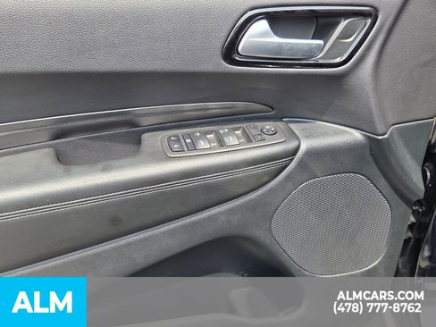Used 2025 Dodge Durango AWD w/ Technology Group image 32