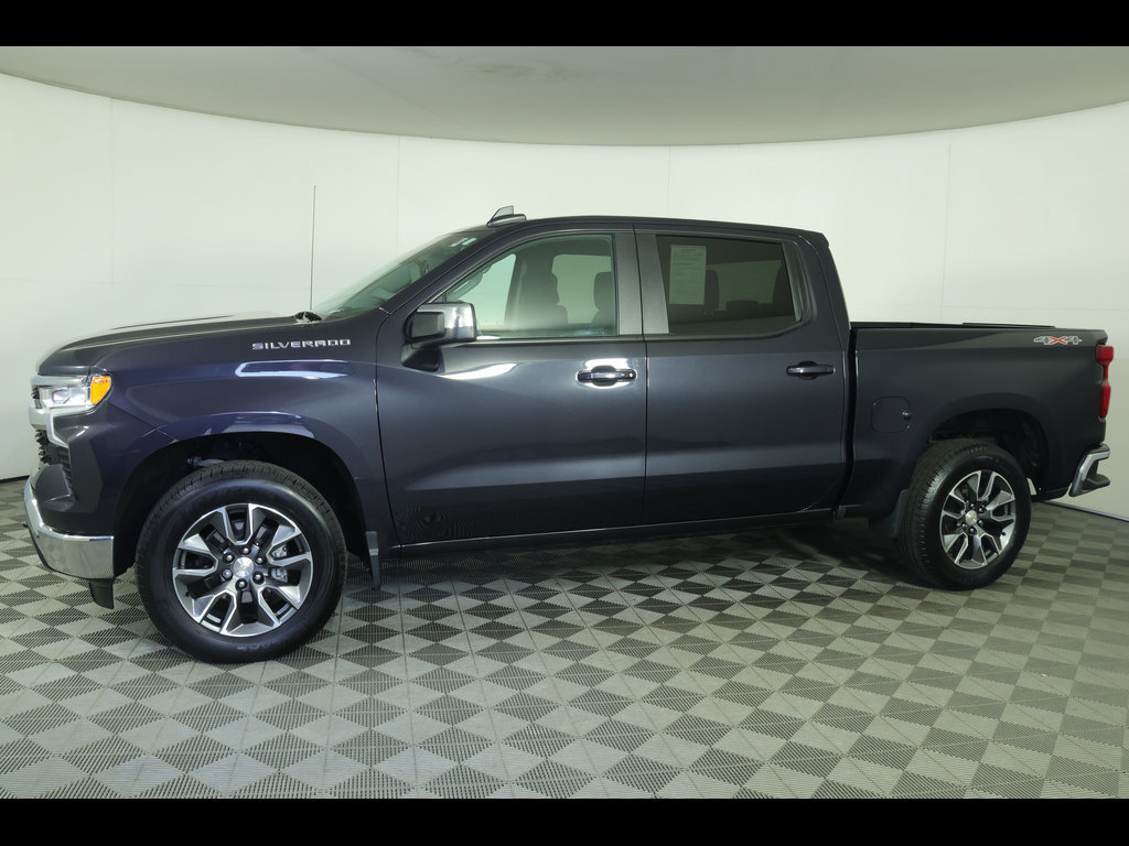 Used 2023 Chevrolet Silverado 1500 LT AWD/4WD image 15