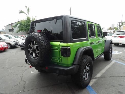 Used 2019 Jeep Wrangler Unlimited Rubicon AWD/4WD image 3