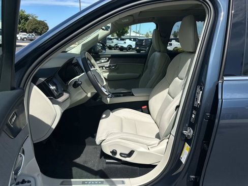 Used 2026 Volvo XC90 T8 Ultra w/ Protection Package Premier AWD/4WD image 13