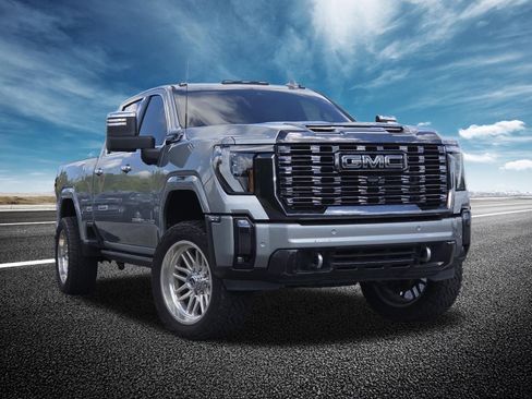 Used 2024 GMC Sierra 2500 Denali Ultimate AWD/4WD image 2