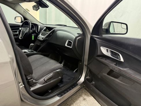 Used 2012 Chevrolet Equinox LT w/ Driver Convenience Package image 22