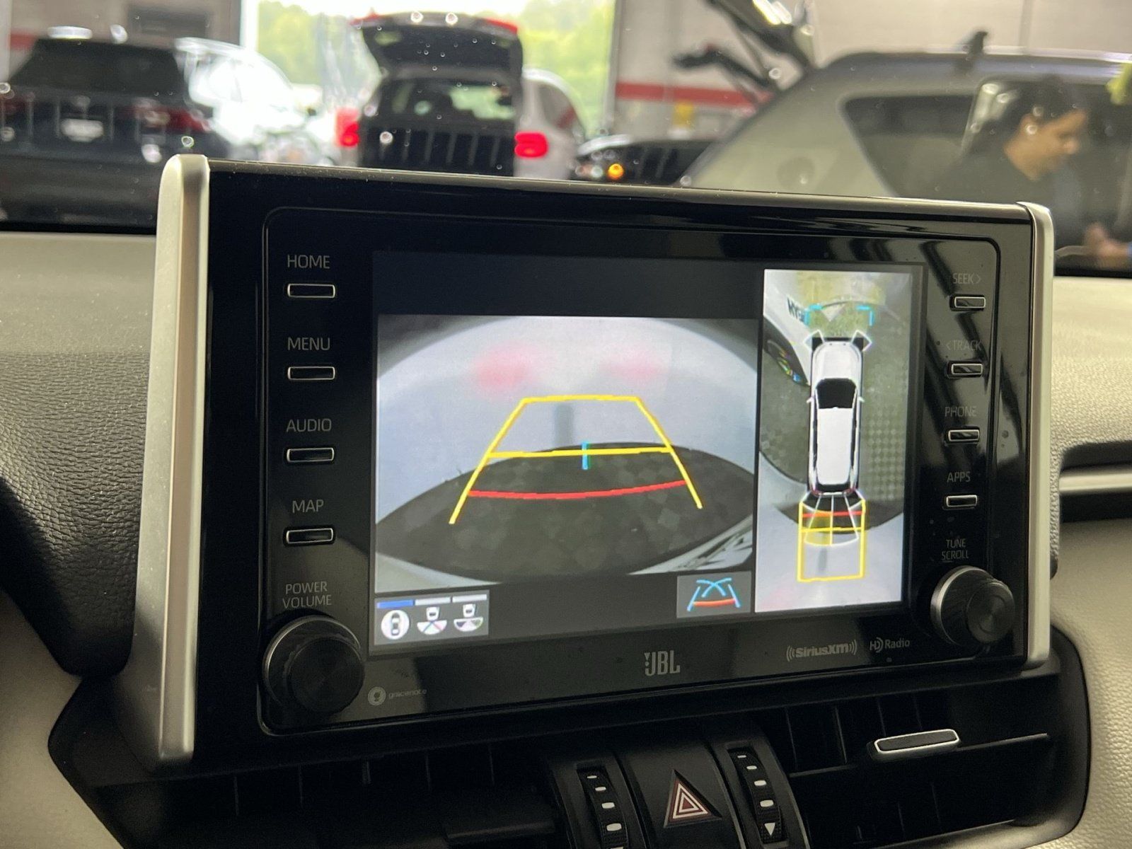 Used 2019 Toyota RAV4 Limited AWD/4WD image 19