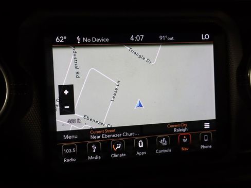 Used 2018 Jeep Wrangler Unlimited Sahara image 37