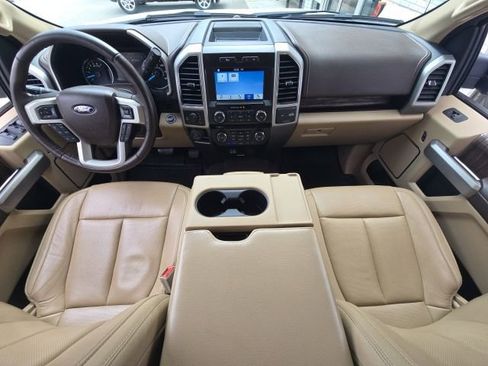 Used 2018 Ford F150 Lariat image 36