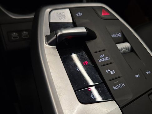 Used 2026 BMW X1 xDrive28i image 16