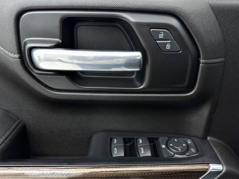 Used 2020 Chevrolet Silverado 1500 LT w/ All-Star Edition image 32