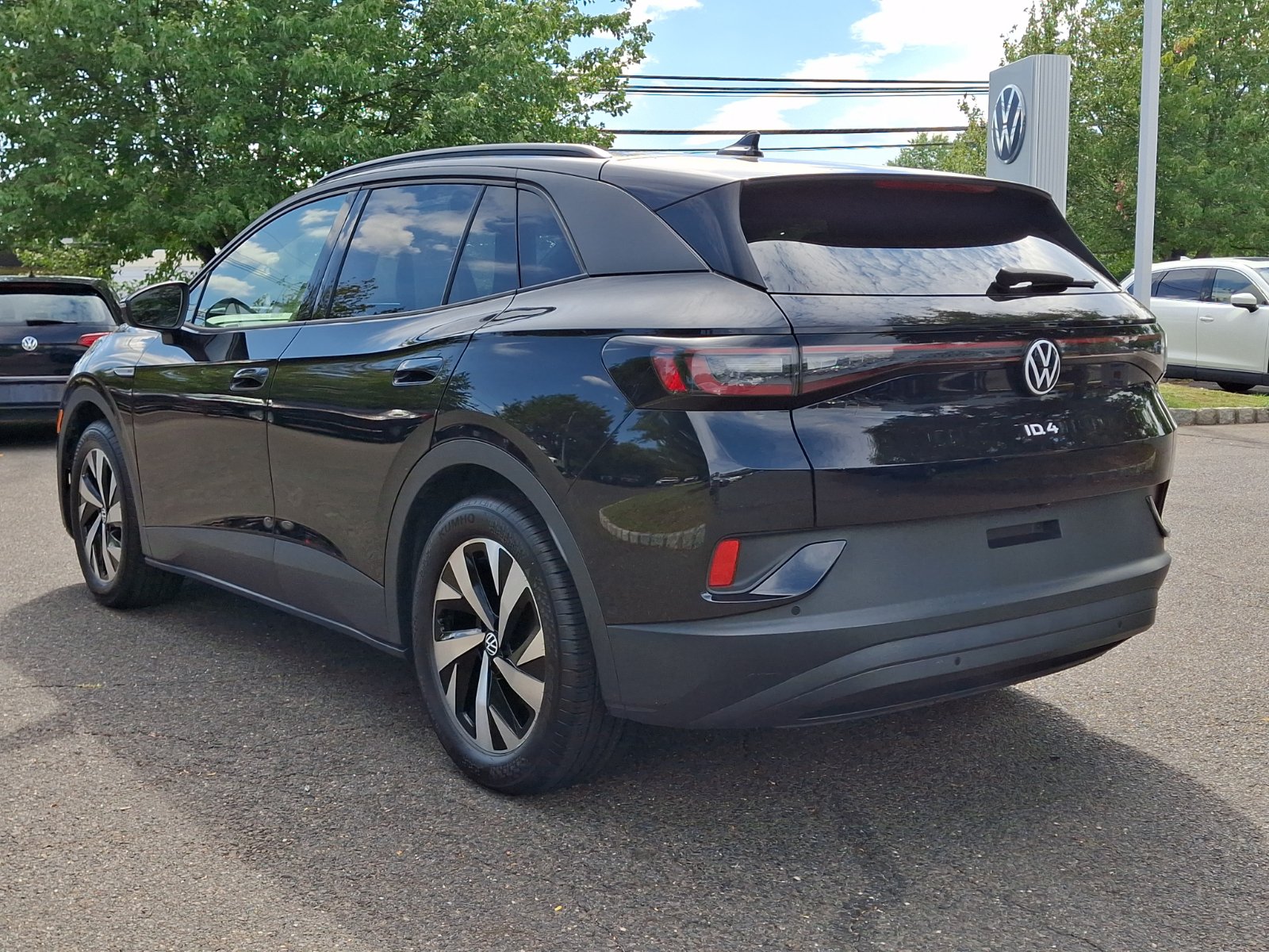 Used 2023 Volkswagen ID.4 Pro RWD image 4