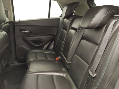 Used 2016 Chevrolet Trax LTZ FWD image 18