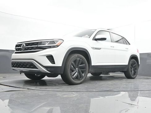 Used 2022 Volkswagen Atlas Cross Sport SE AWD/4WD image 27