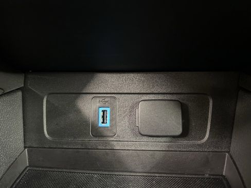 Certified 2019 Ford Escape Titanium image 14