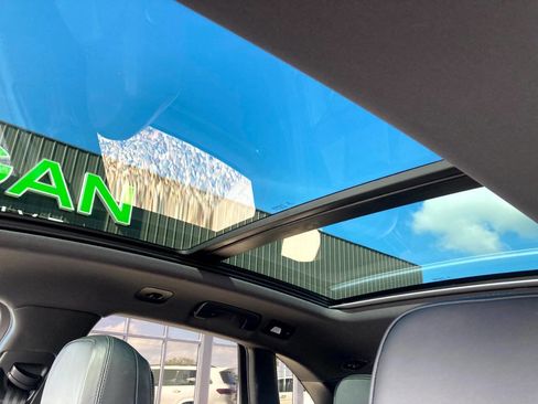 Used 2020 Porsche Macan image 26