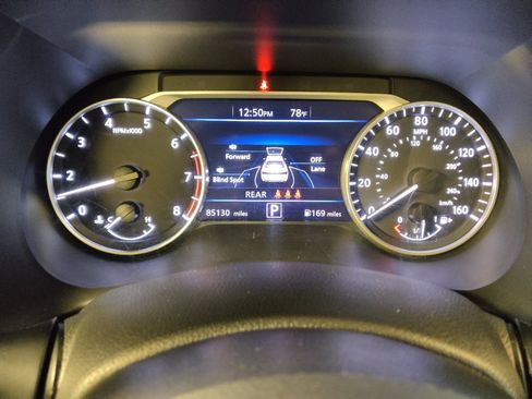 Used 2021 Nissan Sentra SV FWD image 23