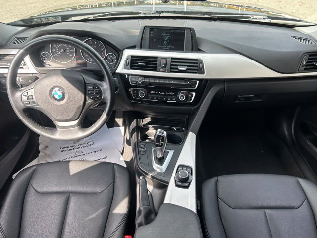Used 2018 BMW 320i xDrive Sedan AWD/4WD image 33