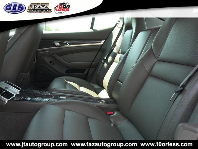 Used 2016 Porsche Panamera RWD image 24