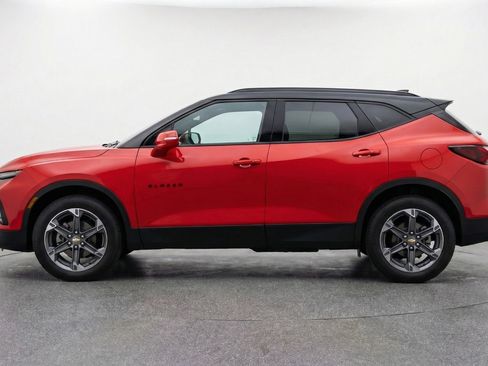 Used 2025 Chevrolet Blazer LT FWD image 5