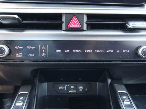 Used 2024 Kia Sorento S w/ Panoramic Sunroof Package AWD/4WD image 33