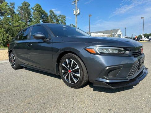 Used 2022 Honda Civic LX image 2