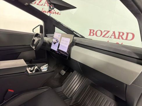 Used 2024 Tesla Cybertruck Cyberbeast AWD/4WD image 17