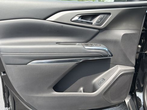 New 2026 Chevrolet Traverse LT w/ LPO, Cargo Package FWD image 10