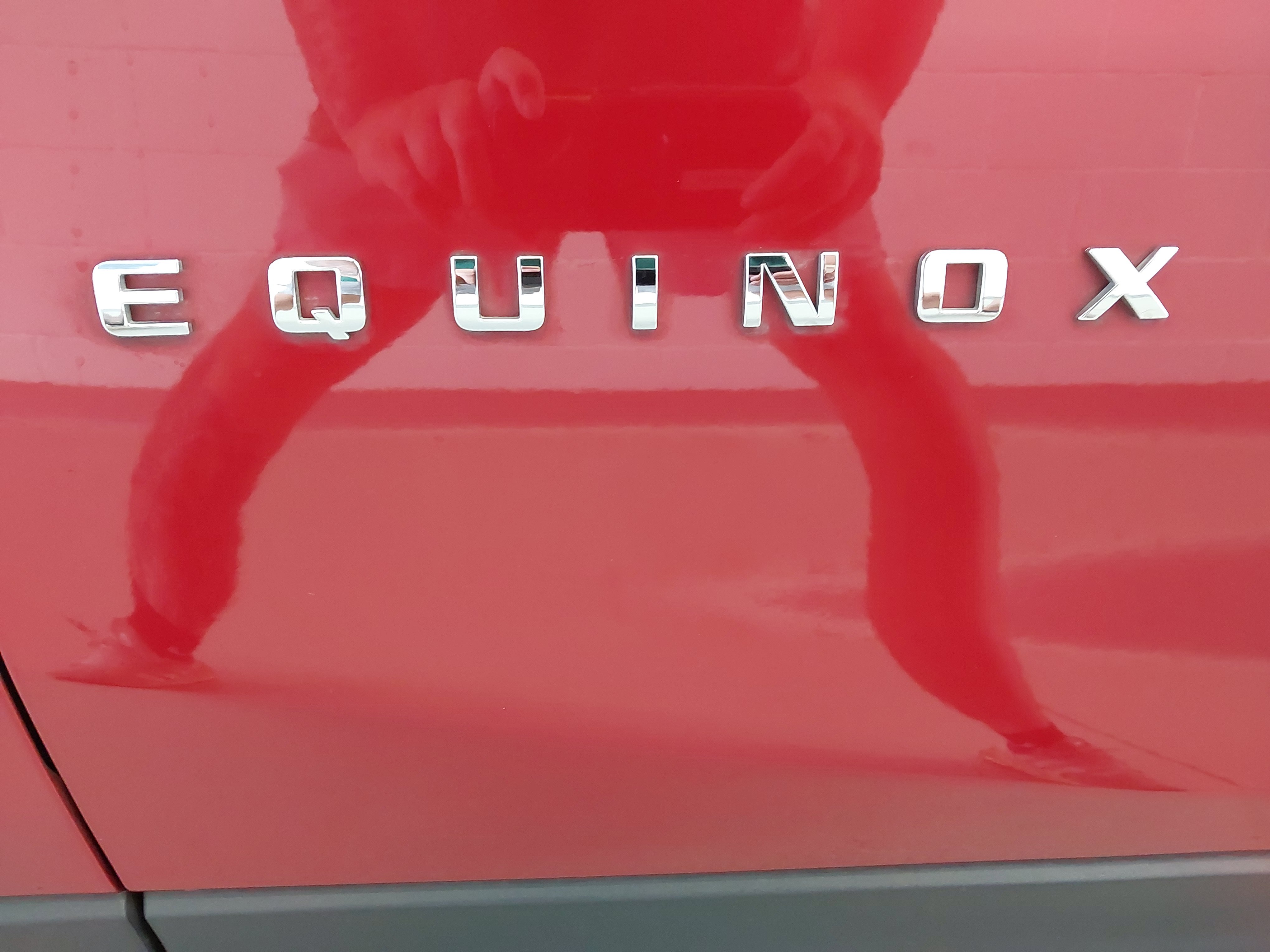 Used 2024 Chevrolet Equinox Premier AWD/4WD image 32
