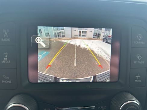 Used 2024 RAM 2500 Tradesman w/ Chrome Appearance Group image 22