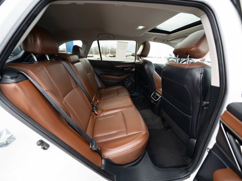 Used 2021 Subaru Outback Touring w/ Popular Package #2 image 25