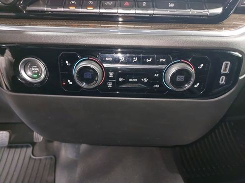 Used 2023 Chevrolet Silverado 1500 LT AWD/4WD image 21