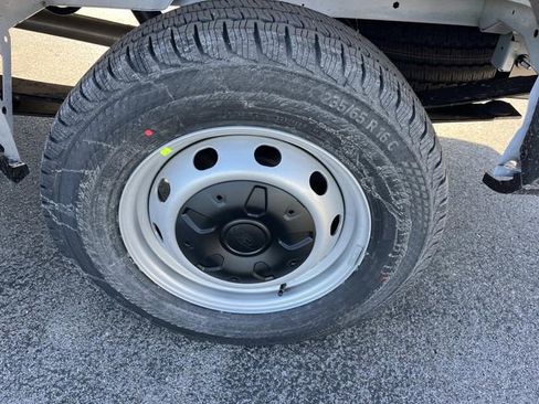 New 2026 Ford Transit 250 148 Medium Roof image 11