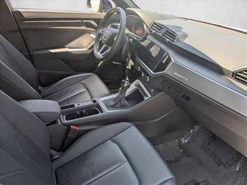 Used 2025 Audi Q3 2.0T Premium AWD/4WD image 23