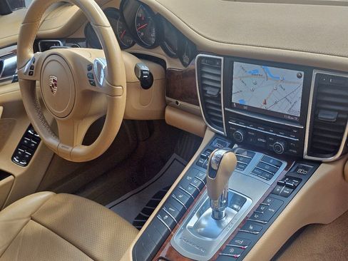 Used 2012 Porsche Panamera image 61