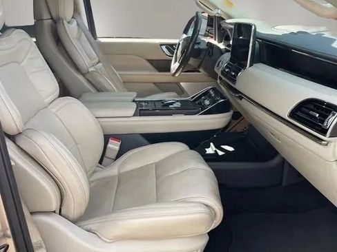 Used 2019 Lincoln Navigator L Reserve AWD/4WD image 19